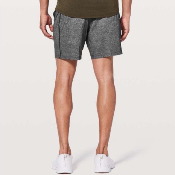 LULULEMON Men’s Pace Breaker Shorts Heather Texture Gray/Deep Charcoal - Picture 2 of 6
